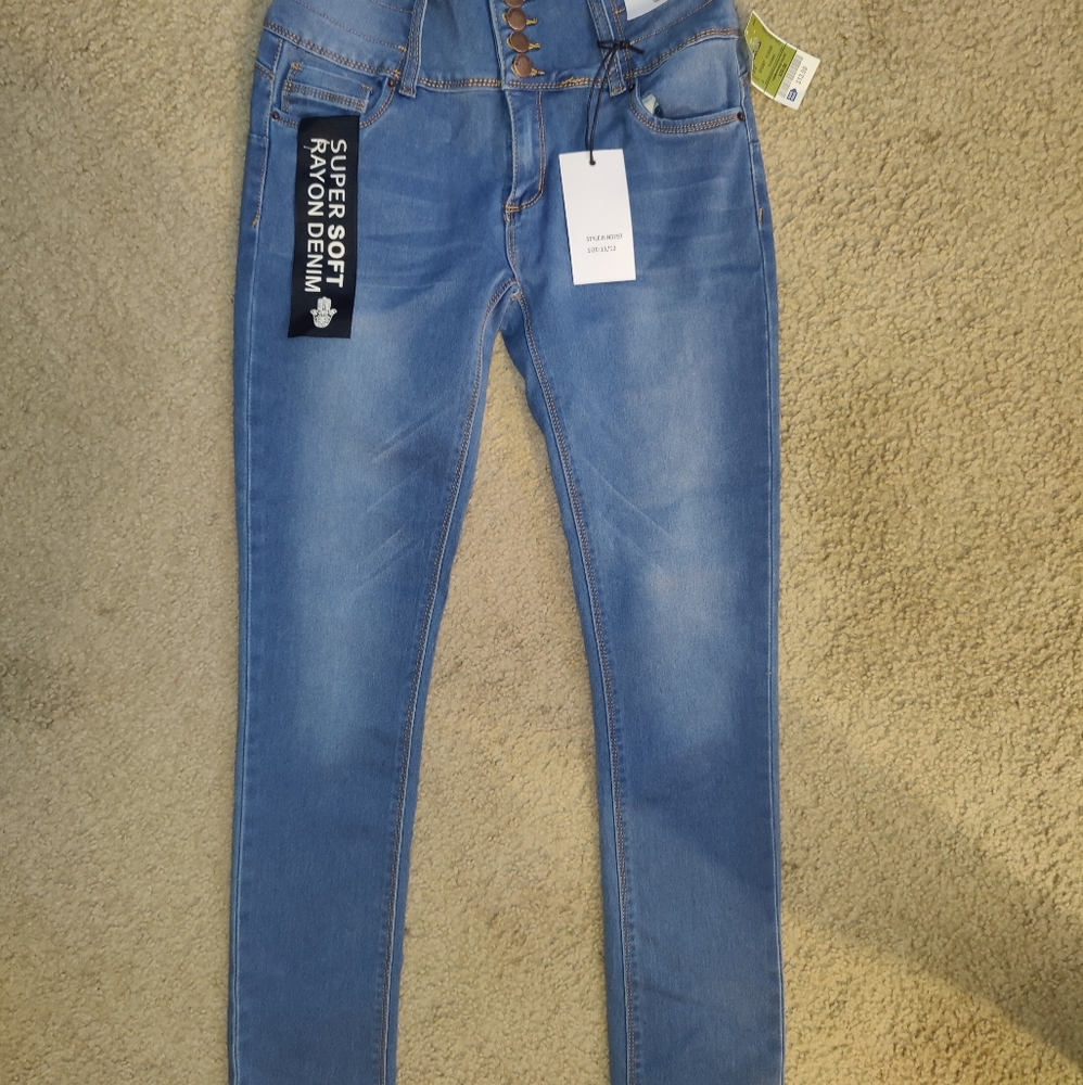 Jeans - Picture 2 of 2
